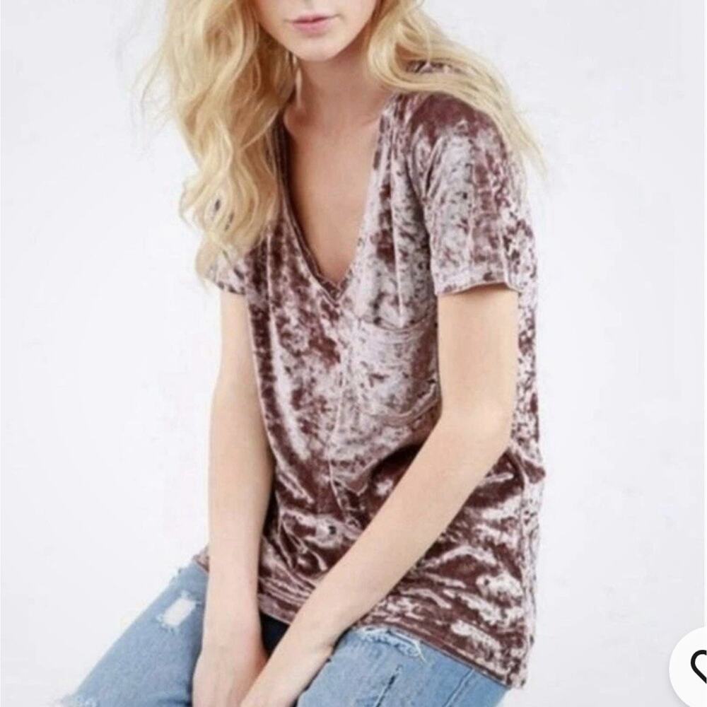 Spring + Mercer XXL Rose Smoke Velvet Legging Tee Short Sleeve V-Neck T-Shirt